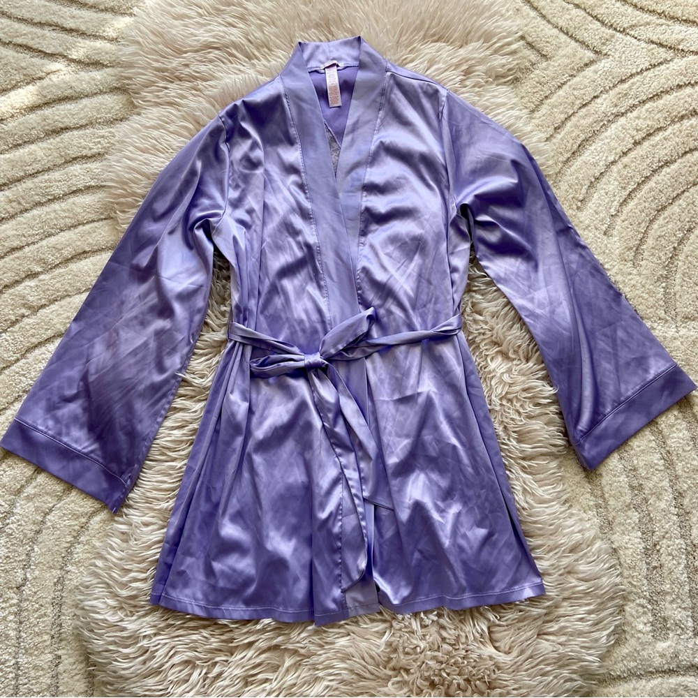 Savage x Fenty Satin Lavender Robe with Lace lightning bolt XS/S